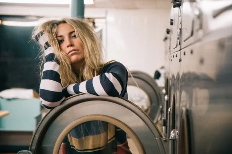 8 Frugal Laundry Tips to Save Money