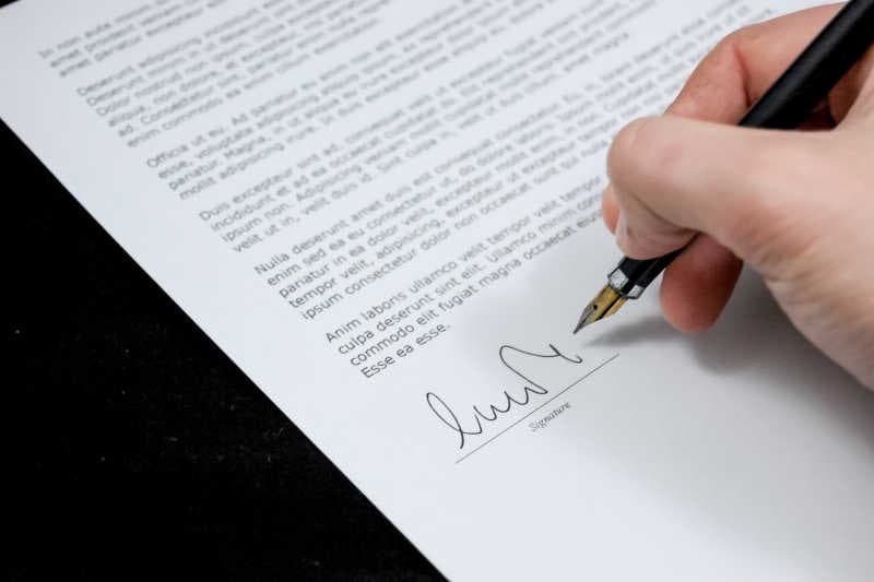 Earning Money on the Side as a Notary Public
