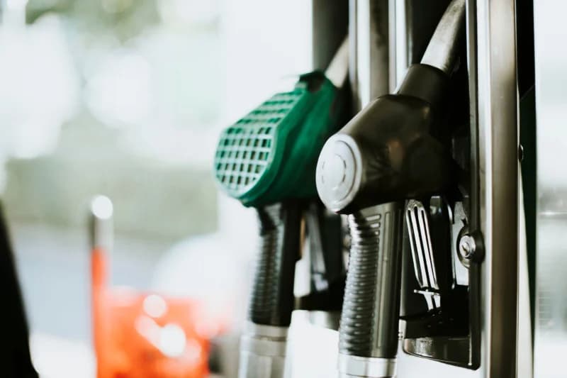 Simple Ways to Save on Gas