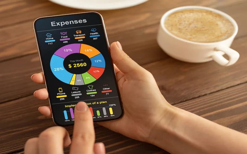 5 Budgeting Apps To Help You Straighten Up Your Finances