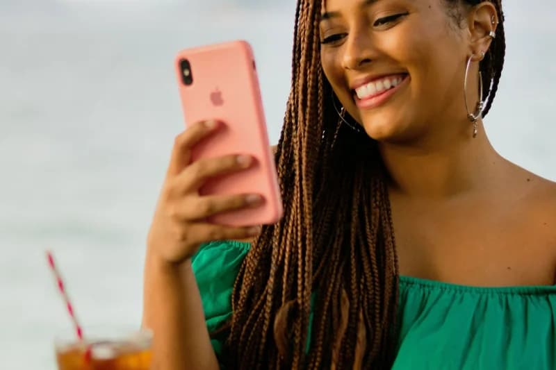 8 Tips to Lower Your Cell Phone Bill