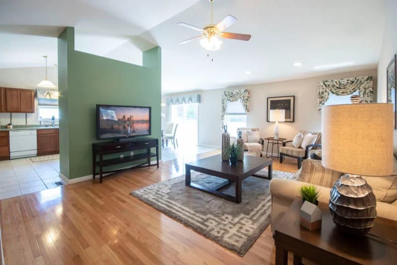 Home Refinance: The Pros and Cons
